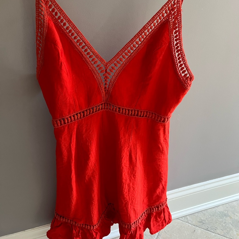 Selfie Leslie red dress size large